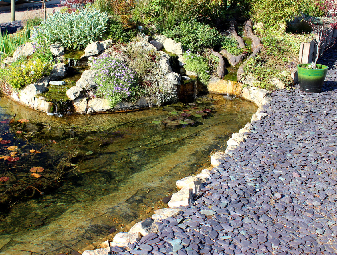 20mm Plum Slate Chippings For Pond Edging